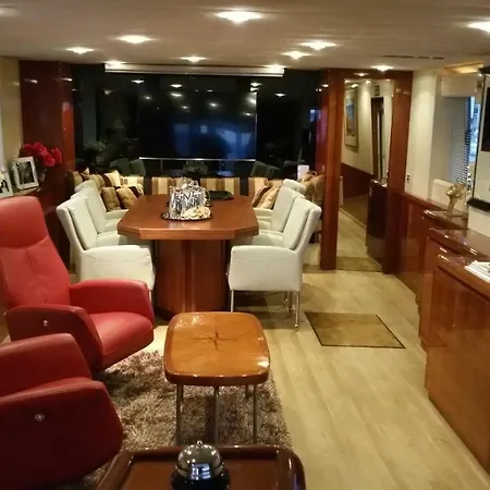 Otel Christina Onassis Yachthotel