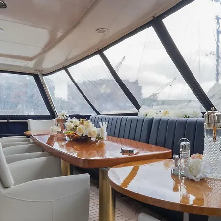 Hotel Christina Onassis Yachthotel Rotterdam