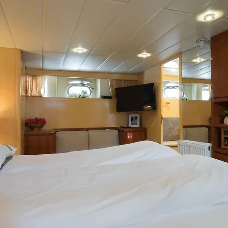 Christina Onassis Yachthotel Otel