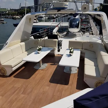 Christina Onassis Yachthotel 4*